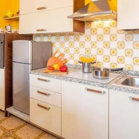 Fronte Apartment