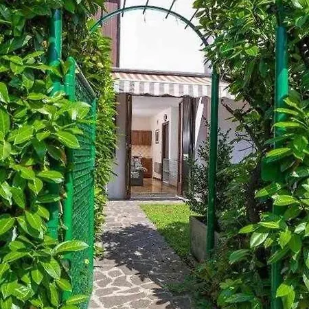 Fronte Apartment