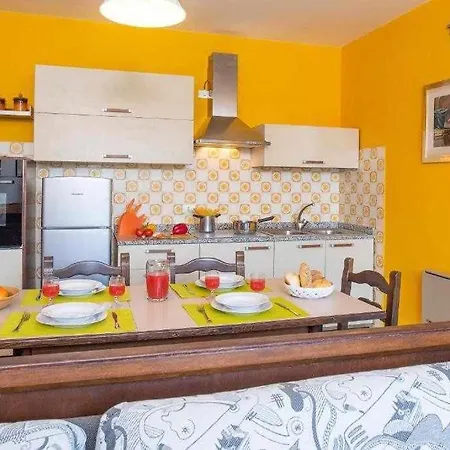 Fronte Apartment